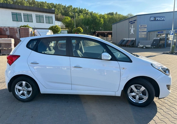 Hyundai ix20 cena 38900 przebieg: 109200, rok produkcji 2015 z Wałbrzych małe 254